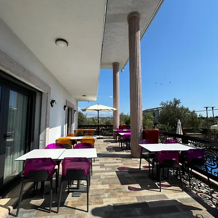 Cunda Inn Hotel